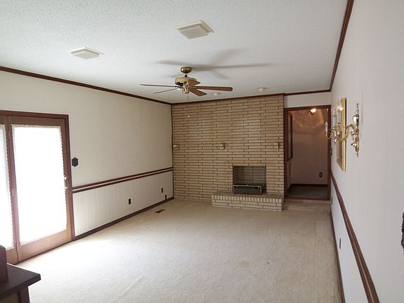 5th image of 142 Auburn Ave