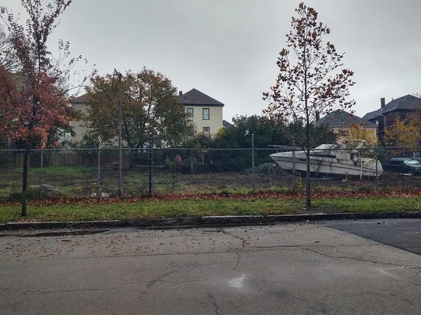 Cleveland St, New Bedford, MA 02744