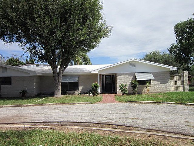 1st image of 1405 S Palm Court Dr