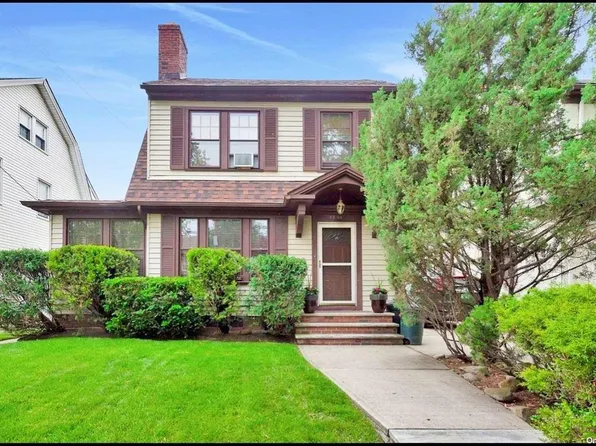 45-08 171st Place, Flushing, NY 11358