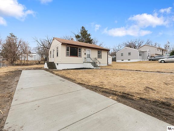 2nd image of 3917 N 41st St