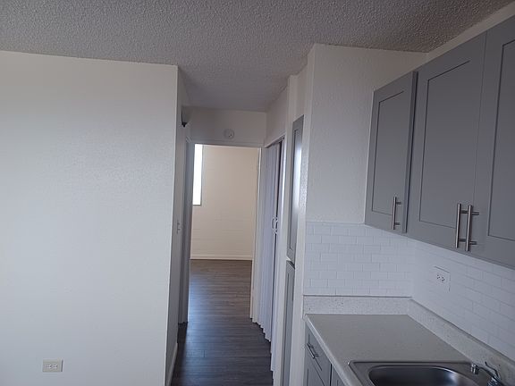 4th image of 3004 Ala Napuaa Pl APT 501