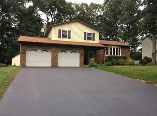 34 Riesling Rd, Schenectady, NY 12309