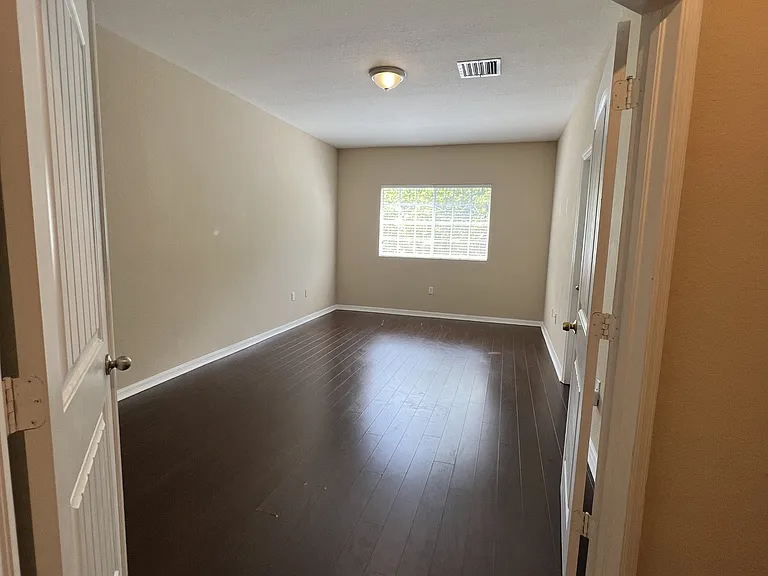 3530 NW 29th Ct — Photo 15