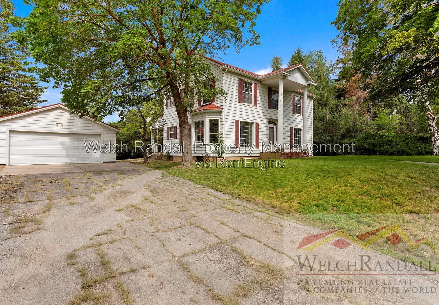3 bed, 1.5 bath, 2293 sqft, $2,095 — Photo 2