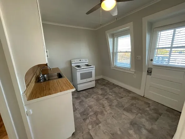 84 South St, Biddeford, ME