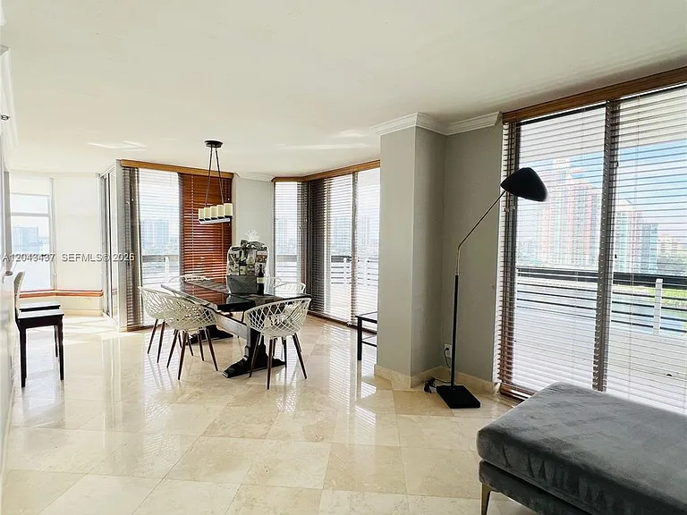 3600 Mystic Pointe Dr #1401 — Photo 6
