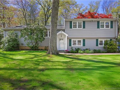 14 Little John Lane, Stamford, CT, 06907