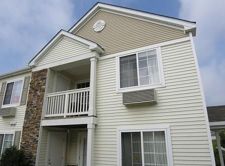 2nd image of 1123 Silverstone Dr