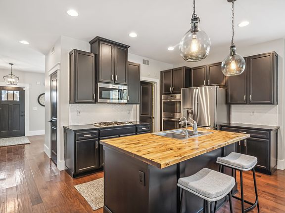 5th image of 482 Parmley Dr