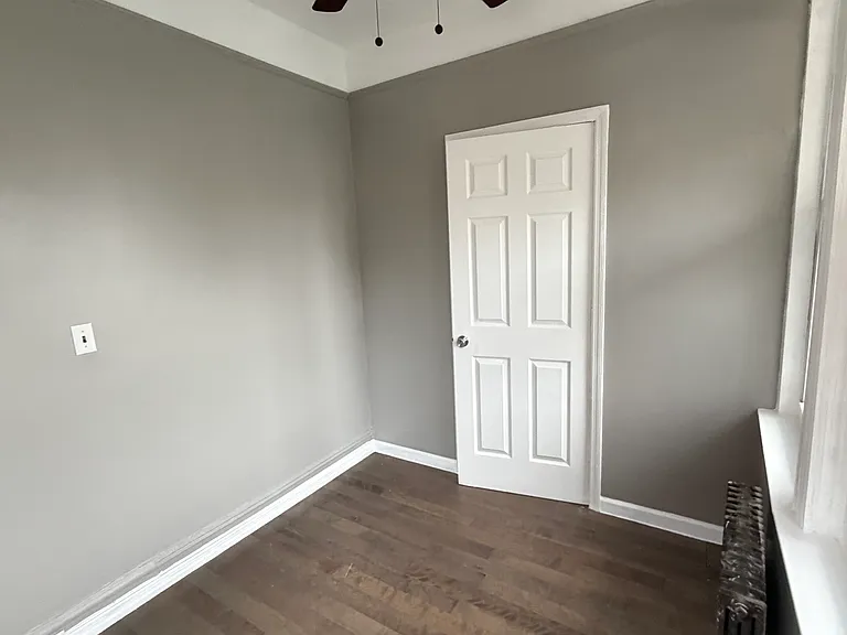 2725 Wallace Ave #2F — Photo 5