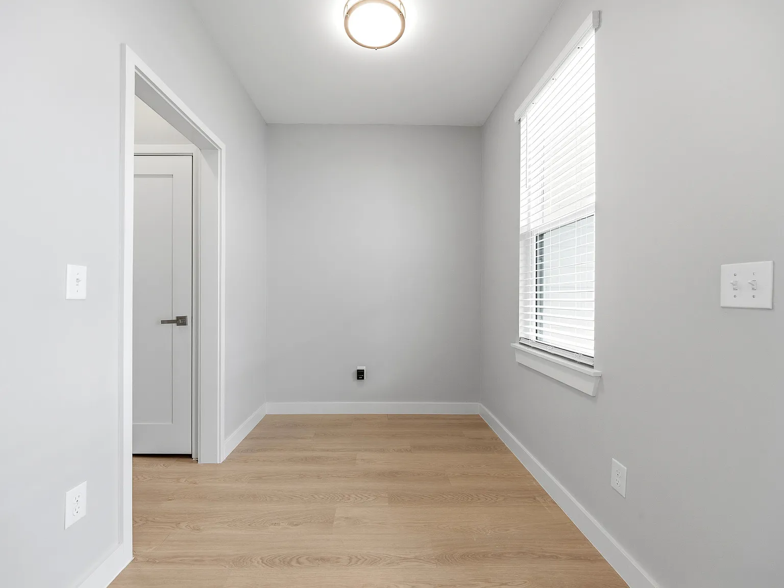 3 bed, 2.5 bath, 1429 sqft, $1,799 — Photo 4
