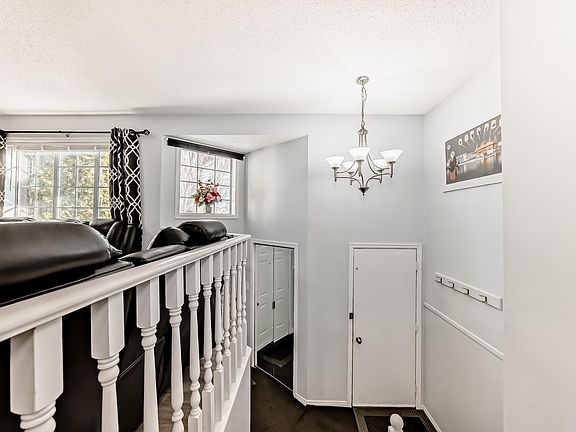 5th image of 6 Jefferson Rd NW