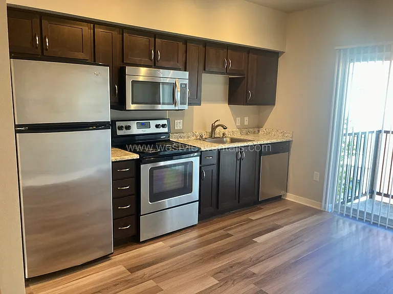 1010 Railroad Ave — Photo 293