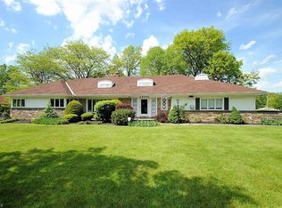 24299 S Woodland Rd, Shaker Hts, OH 44122