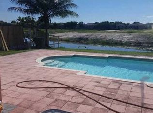 11771 SW 9th Ct, Pembroke Pines, FL 33025