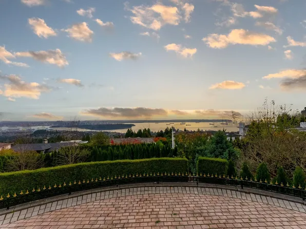 1409 Chartwell Dr, West Vancouver, BC V7S 2R7