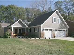 357 Devon Rd, Valparaiso, IN 46385