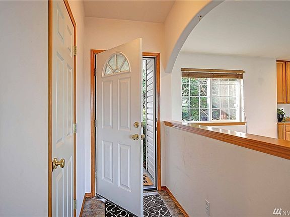 5th image of 1345 S East Camano Dr