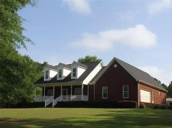 1557 Hodges Cir, Mansfield, GA 30055