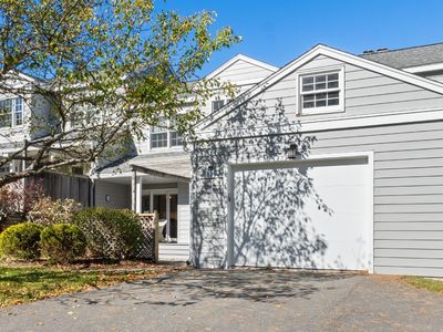 1136 Barker Rd UNIT 11, Pittsfield, MA, 01201