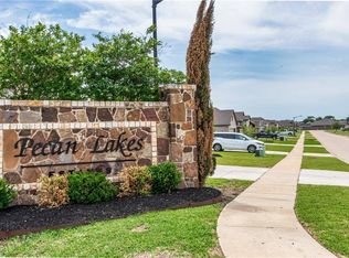 7709 Links Ln, Navasota, TX 77868