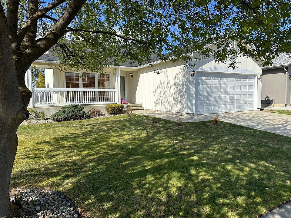 1st image of 1517 E Calkins Ave
