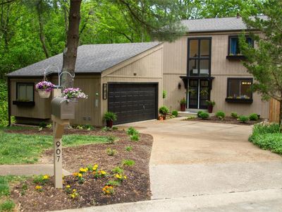907 Imperial Point, Manchester, MO, 63021