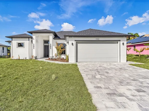 1102 NE 4th Place Cpe, Coral, FL 33909