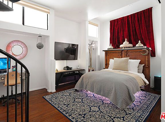 Lower level Main Bedroom