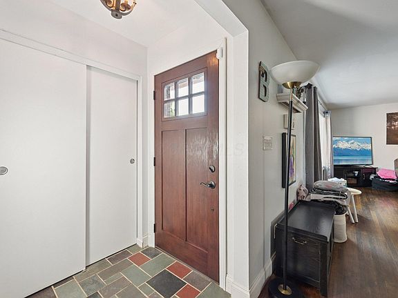 4th image of 5421 Schatz Ln