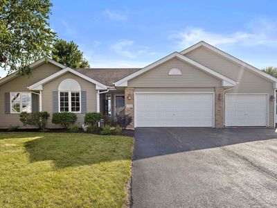 311 Oak St, Poplar Grove, IL, 61065