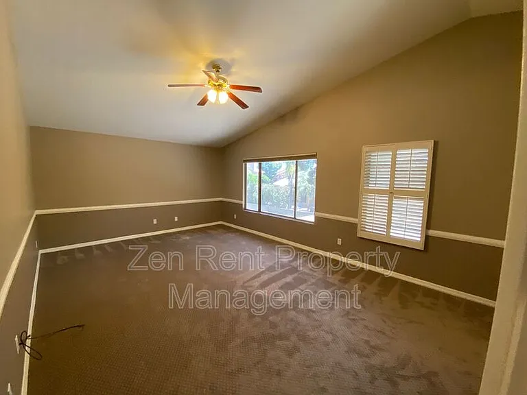 426 S Burk St — Photo 25