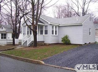 21 Briarwood Ave, Atlantic Highlands, NJ 07716