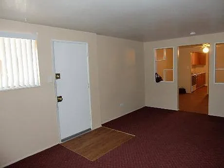 Kendall Apartments — Photo 6
