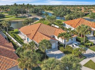 4820 San Carlo Ct, Naples, FL 34109