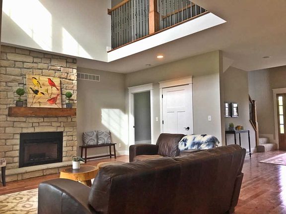 3rd image of 6761 Cassinelli Way