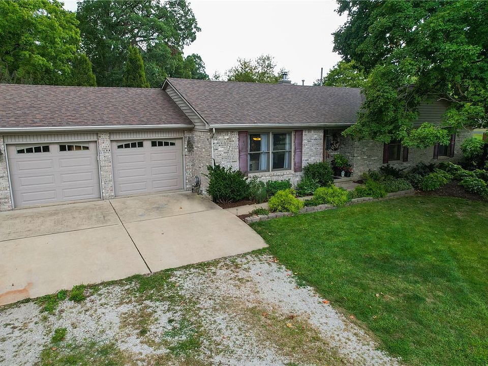 104 Lake Ct, Catlin, IL 61817 Zillow