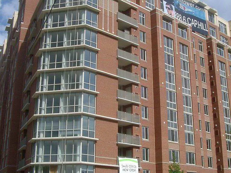 1000 New Jersey Ave SE #703 — Photo 2