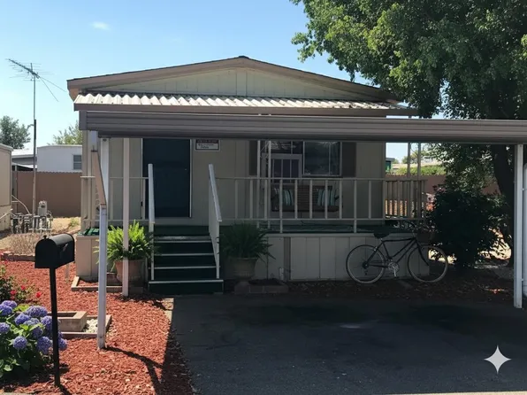 1724 Minnewawa Ave Space 109, Clovis, CA 93612