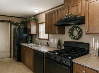 59378 Dawn St #35, New Haven, MI 48048