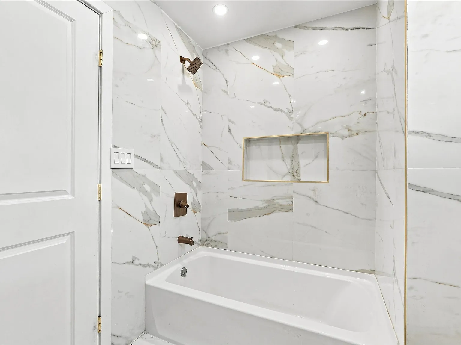2 bed, $1,395 — Photo 3