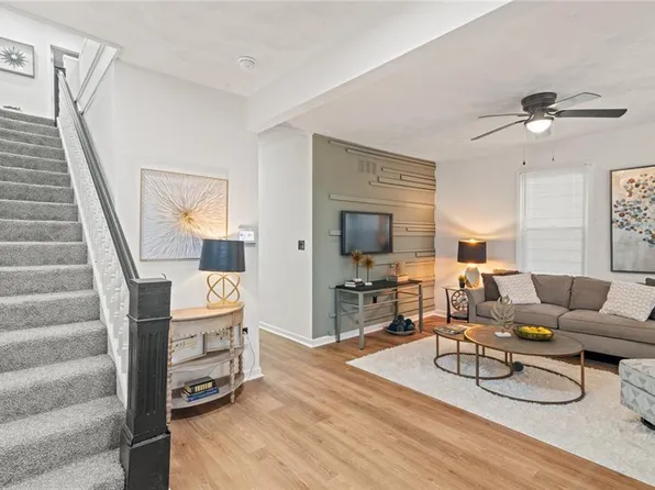 2104 Marshall Ave, Newport News, VA 23607