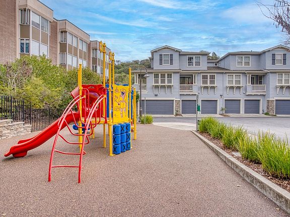 2nd image of 600 Live Oak Way APT 603