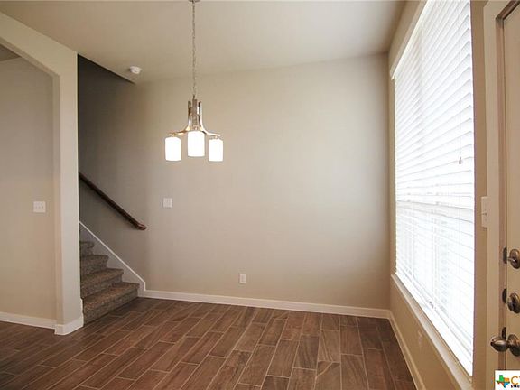 5th image of 501 Creekside Frst