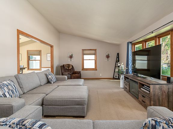 4th image of 119 Lynn Dr