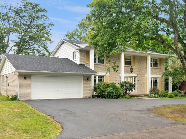 28355 Tavistock Trl, Southfield, MI 48034