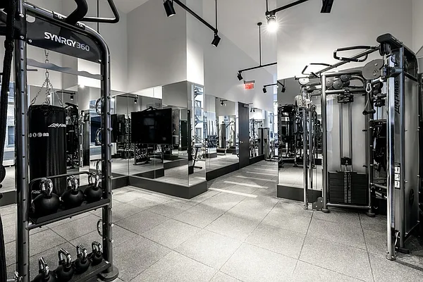 Rented by Greystar | media 4