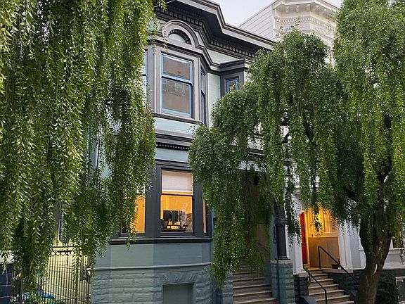 2nd image of 218 Shrader St
