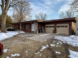 905 Monon Rd, Lowell, IN 46356